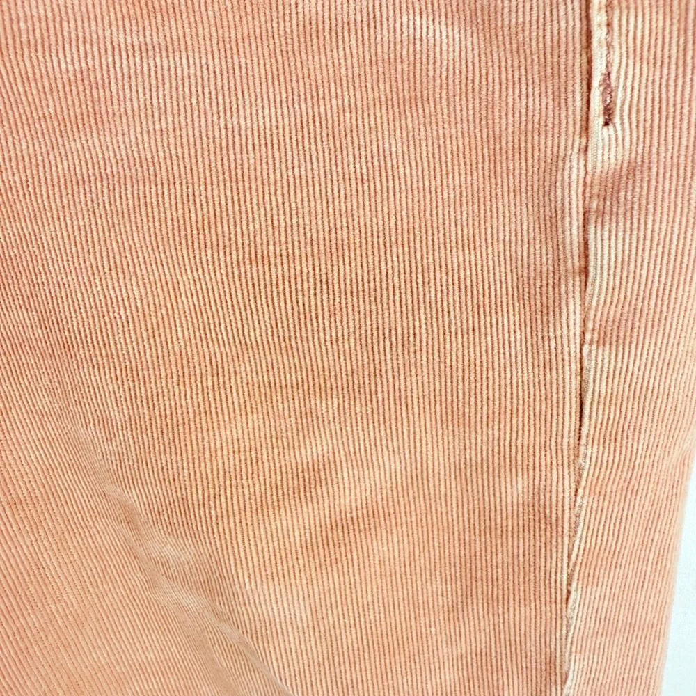 American Eagle Hi-Rise Crop‎ Flare Dusty Pink Corduroy Pants Size 2 Distressed